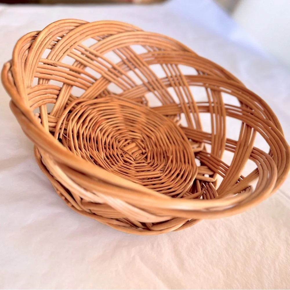10” Vintage Wooden Tan Woven Basket Rustic Bohemian Bread & Fruit Bowl Basket
